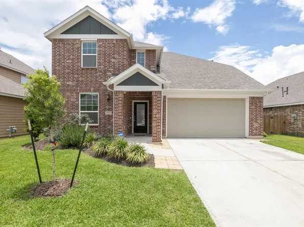 6614 Hunters Way Ln, Baytown, TX 77521