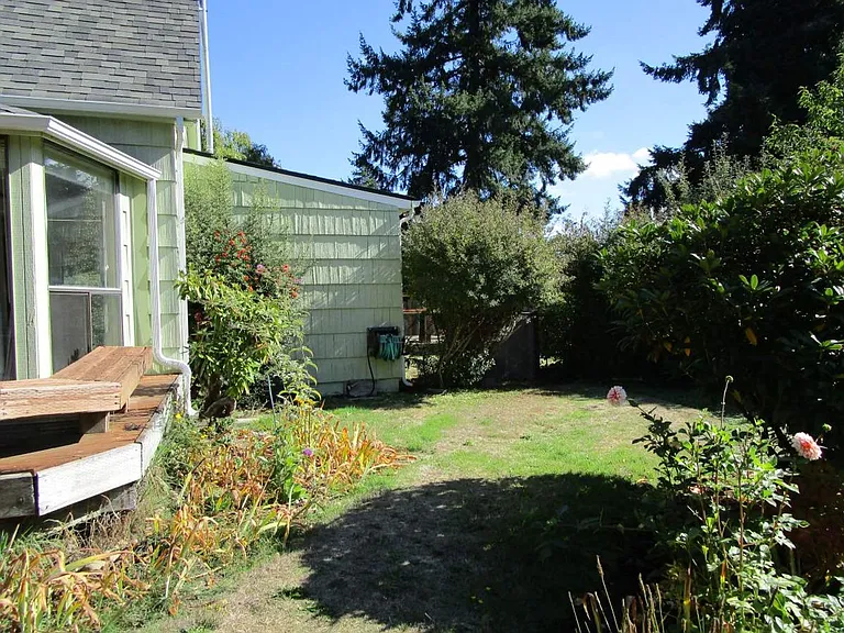 10714 Marietta St SW — Photo 28