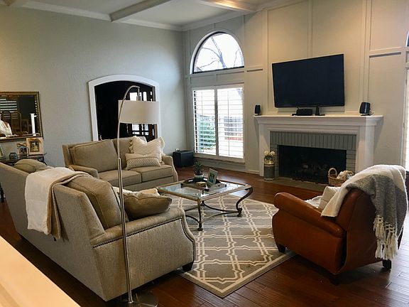 Entry way see into study