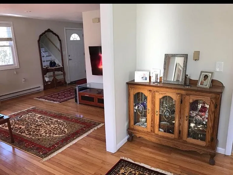 176 Winthrop St #176 — Photo 2