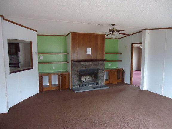 3rd image of 162 Mattie Wells Dr