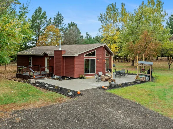1376 257th Ave NW, Isanti, MN 55040