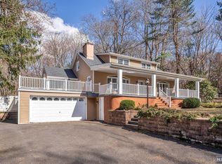 129 Long Hill Rd, Oakland, NJ 07436