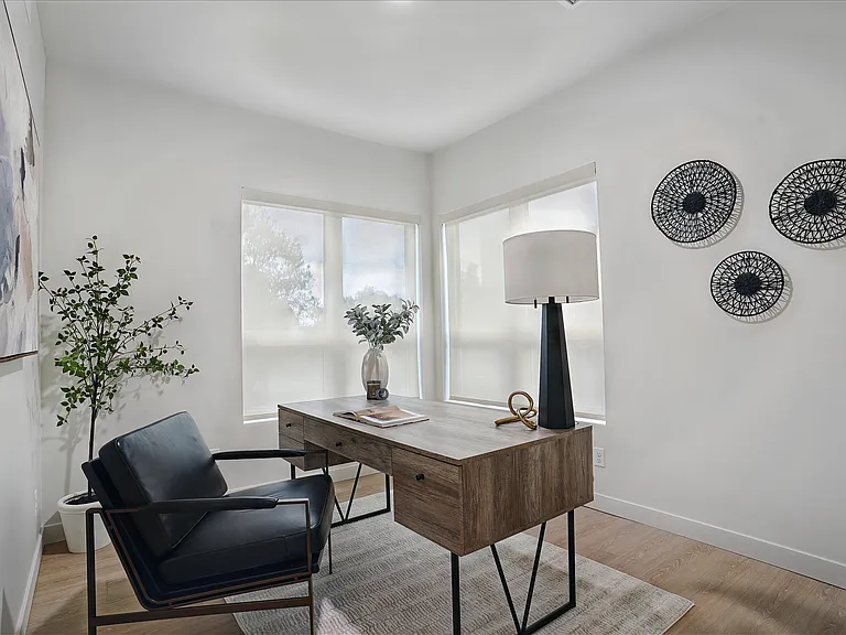 Spacious Office or Bedroom