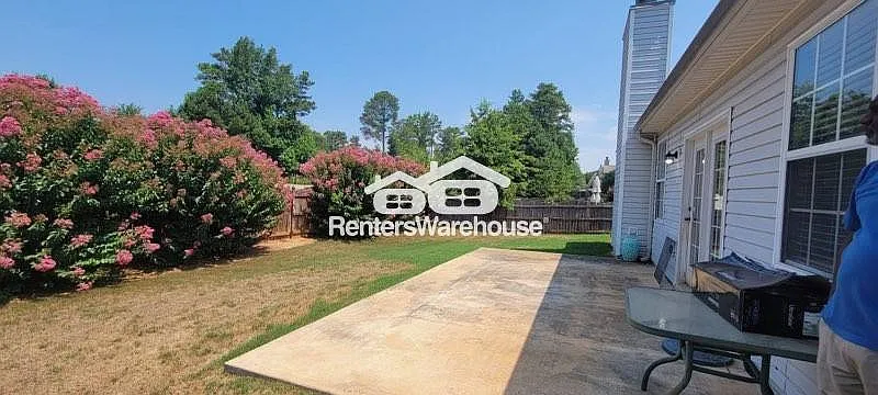 996 Maple Leaf Dr
