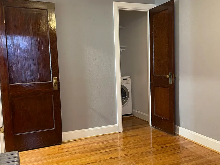 1760 N Pearl St #9 — Photo 19