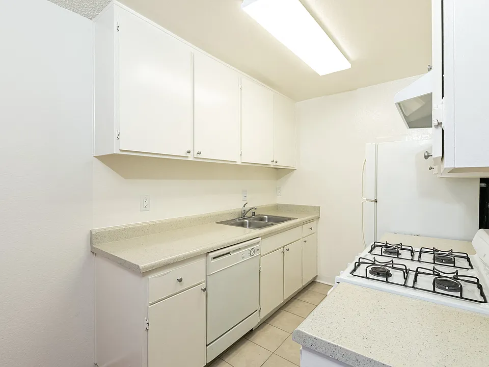 Wilshire Ardmore Regency