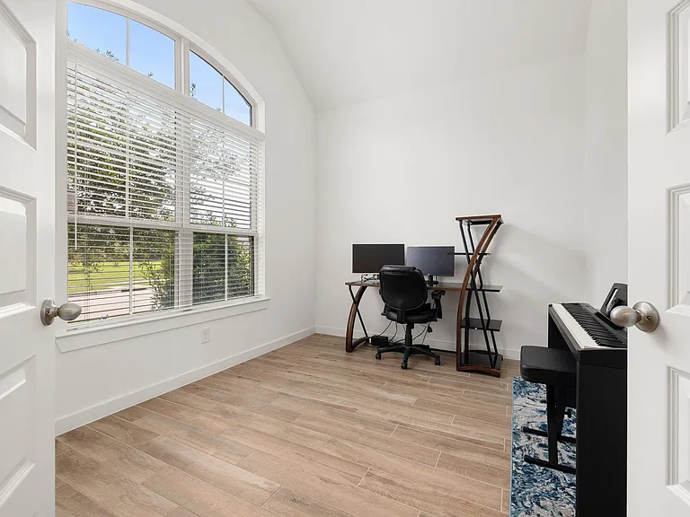 6722 Waxbill Rd — Photo 21