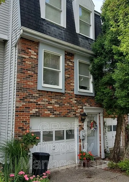 317 Garden Hill Dr