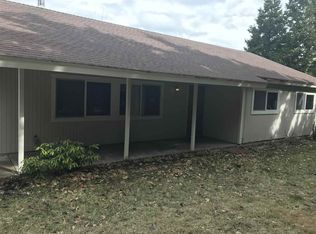 818 N Old Stage Rd, Mount Shasta, CA 96067