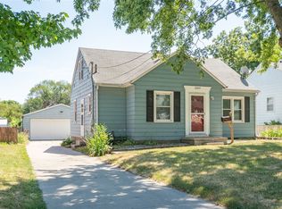 3309 E 9th St, Des Moines, IA 50316