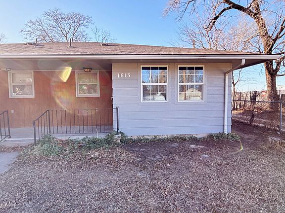 2nd image of 1613 S Gold St #1613