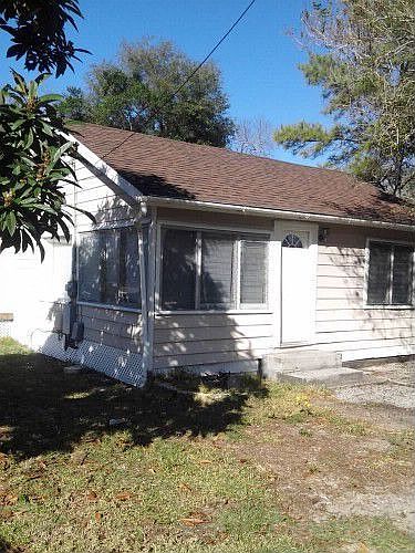 1st image of 8702 N Dexter Ave