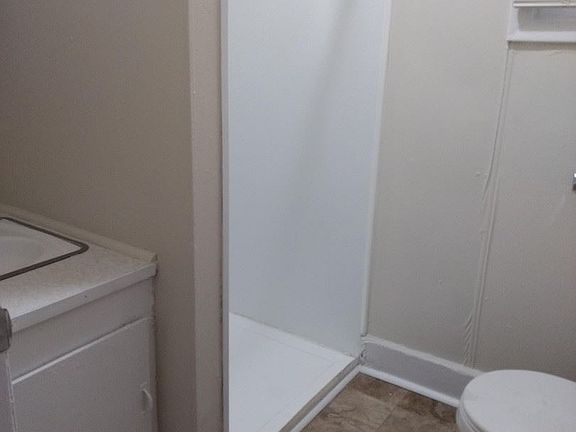4th image of 2961 Brunswick St