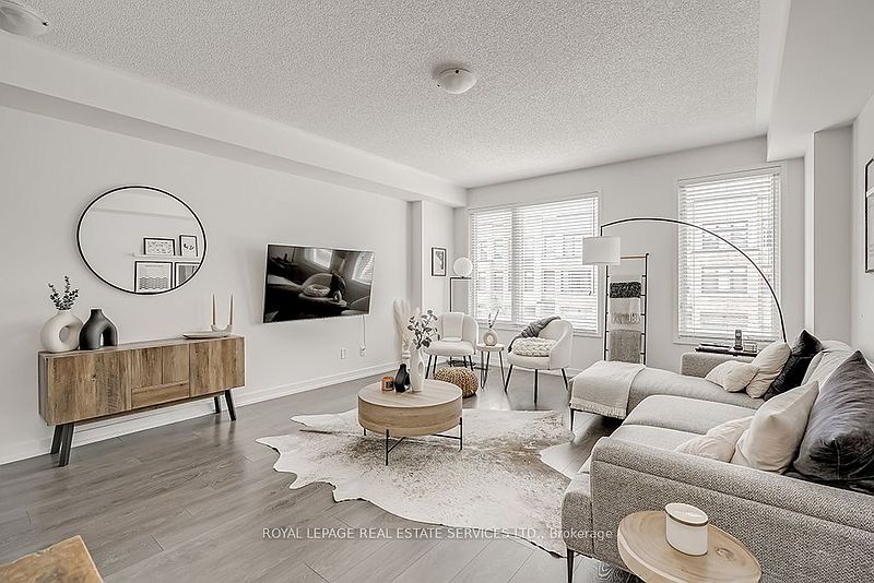 Oakville Townhouse for rent - 3 Bedrooms — photo 7
