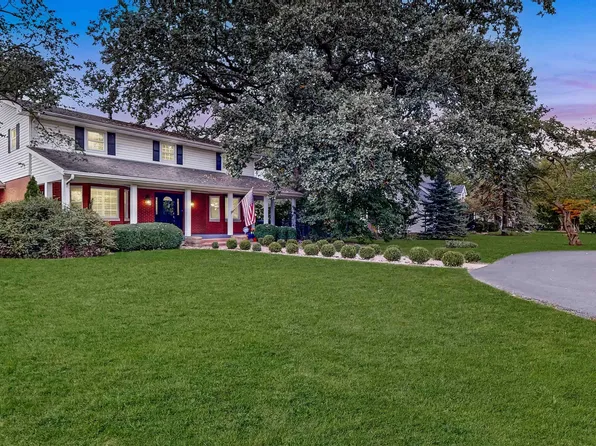 6009 N Wickwood Rd, Peoria, IL 61614