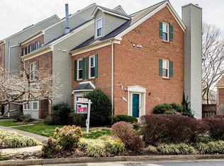 7589 Chrisland Cv, Falls Church, VA 22042