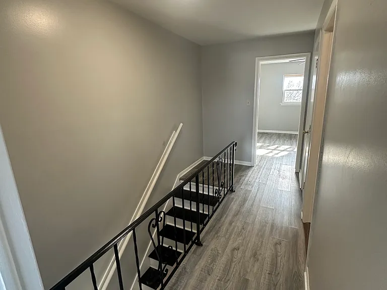 1529 Sheffield Ave #1529 — Photo 13