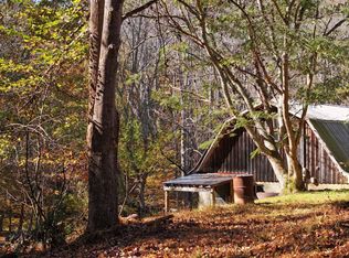 1127 Penn Ford Ln, Independence, VA 24348