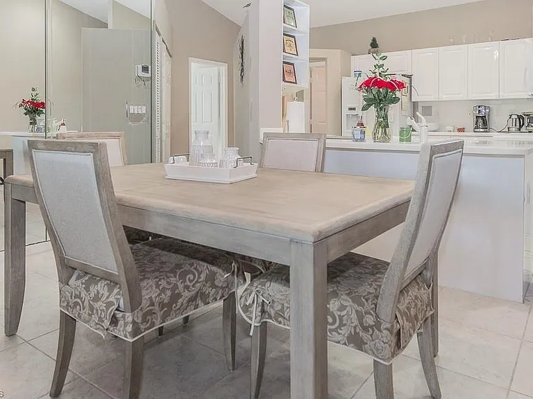 960 Partridge Cir #1-202 — Photo 4