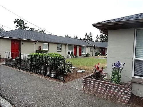 Lochburn 8814-8815 Photo 1