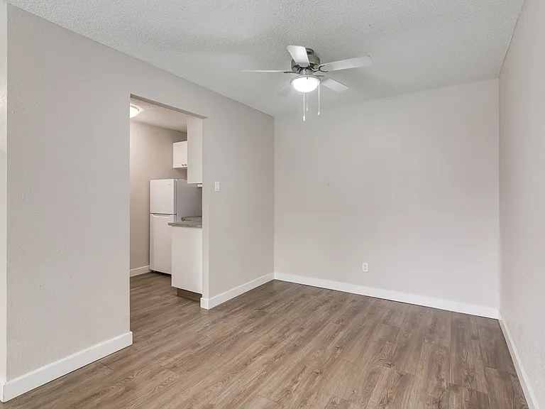 9700 Bonaventure Dr SE — Photo 9