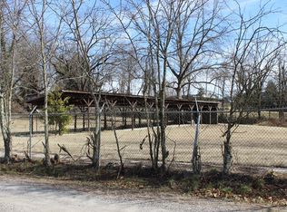 1601 Newton Dr, Statesville, NC 28677