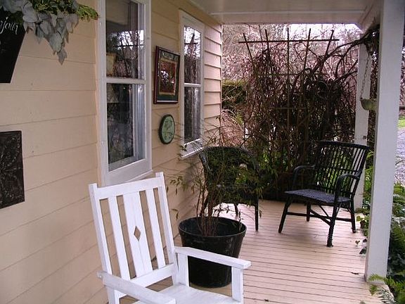 Full front porch