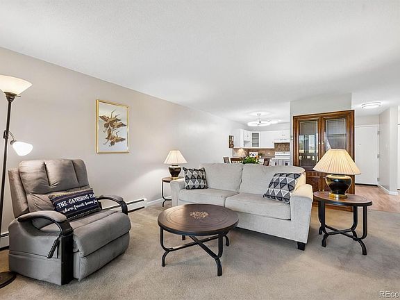 4th image of 690 S Alton Way #6B