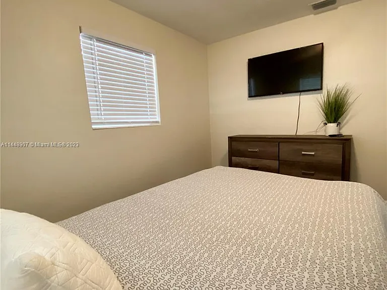 3440 SW 20th St — Photo 12