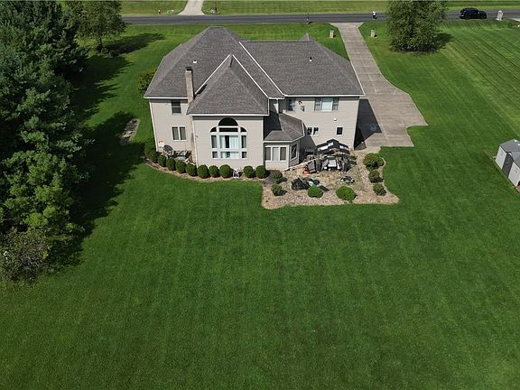 4th image of 5168 Roxanne Ln