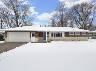 2831 Washburn Pl, Bloomington, MN 55431