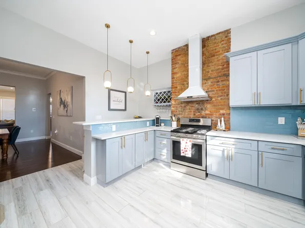 380 Princeton Avenue image 3 of 28