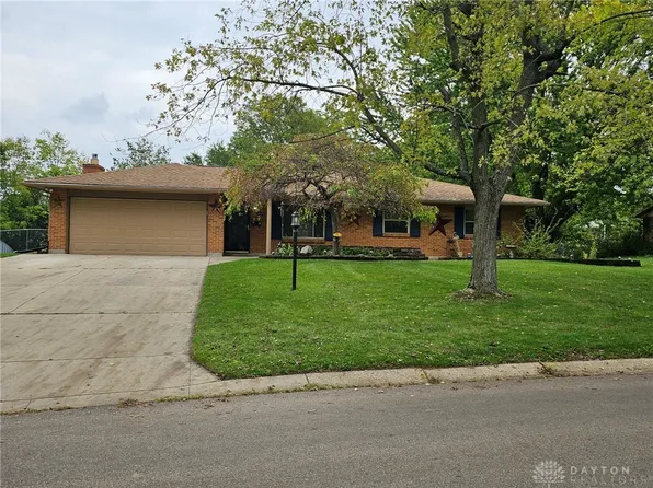 4370 Willow Run Dr, Dayton, OH 45430
