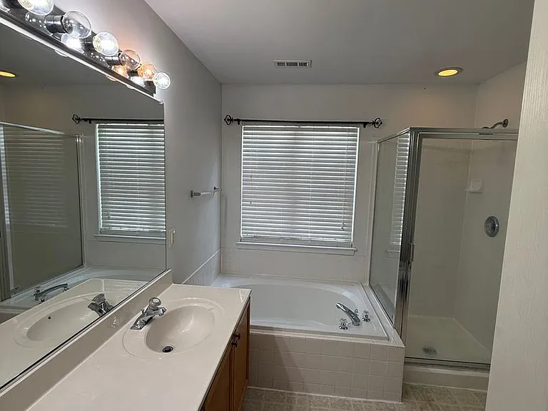 5106 Higgins Dr — Photo 11