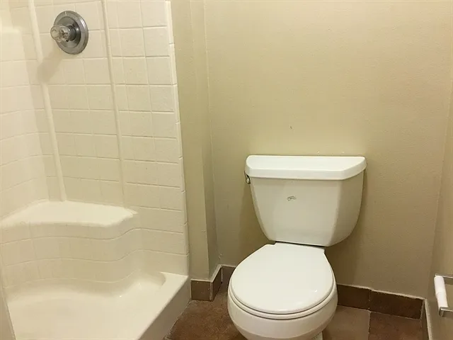 10122 Richardson Ct — Photo 12