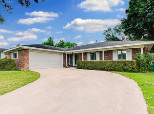 9330 Meadowbriar Ln, Houston, TX 77063