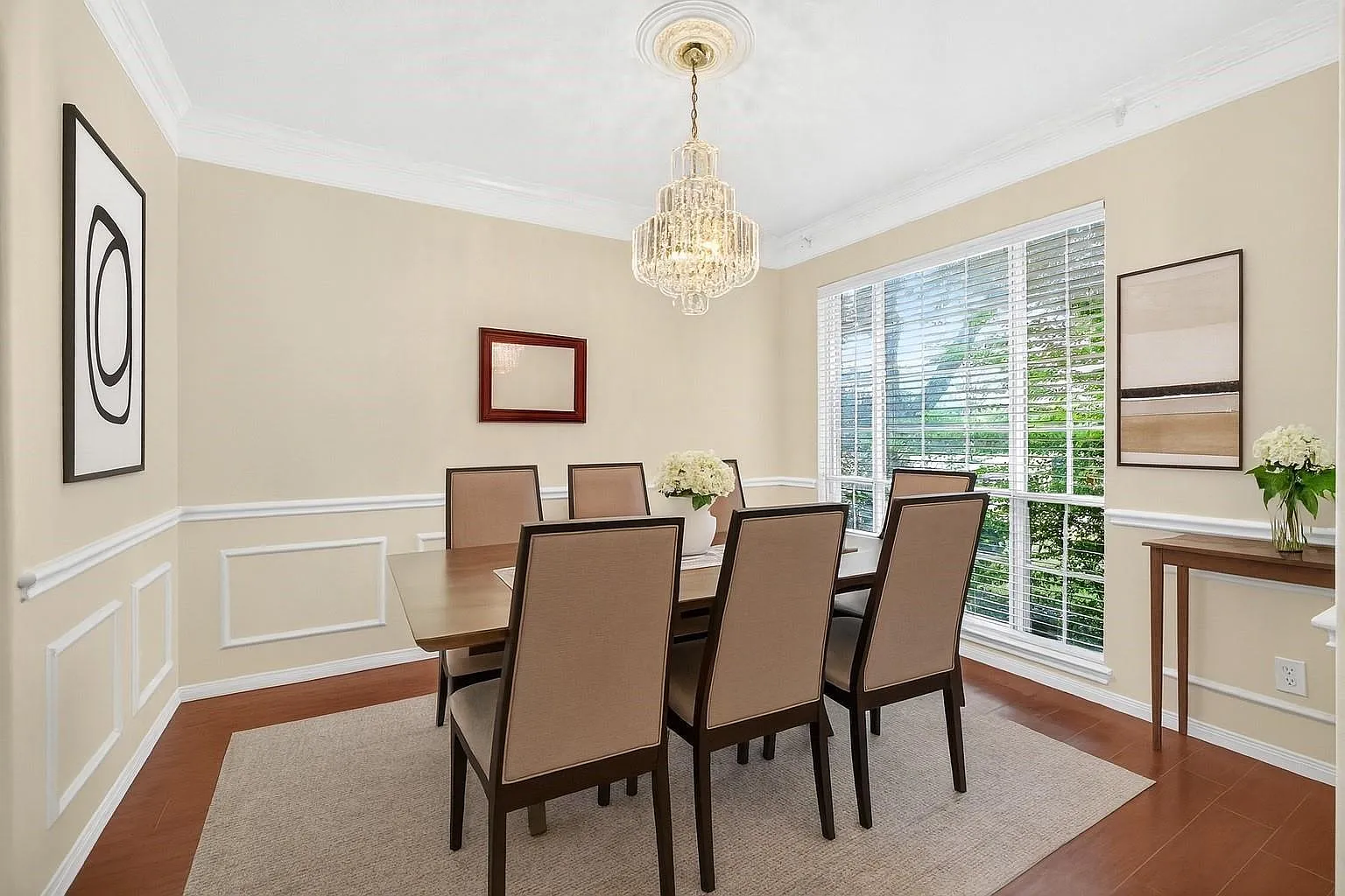 4 bed, 3.5 bath, 2851 sqft, $2,500 — Photo 4