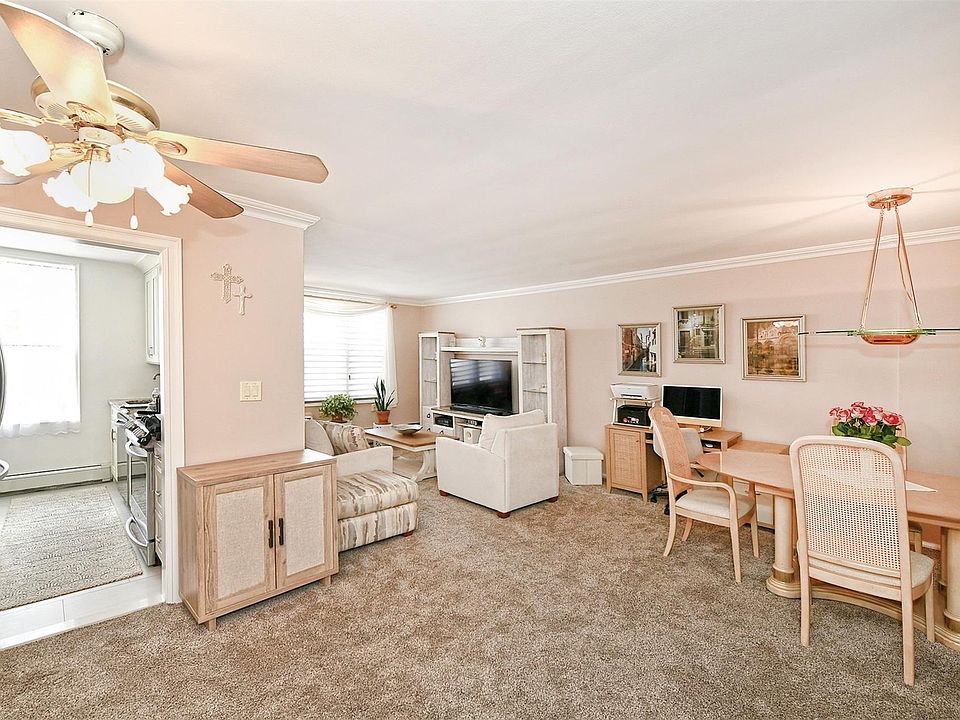 1st image of 60 Hempstead Avenue #2L