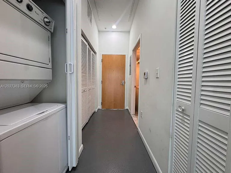 253 NE 2nd St #324 — Photo 4