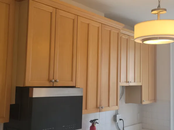 440 3rd Street image 1 of 10
