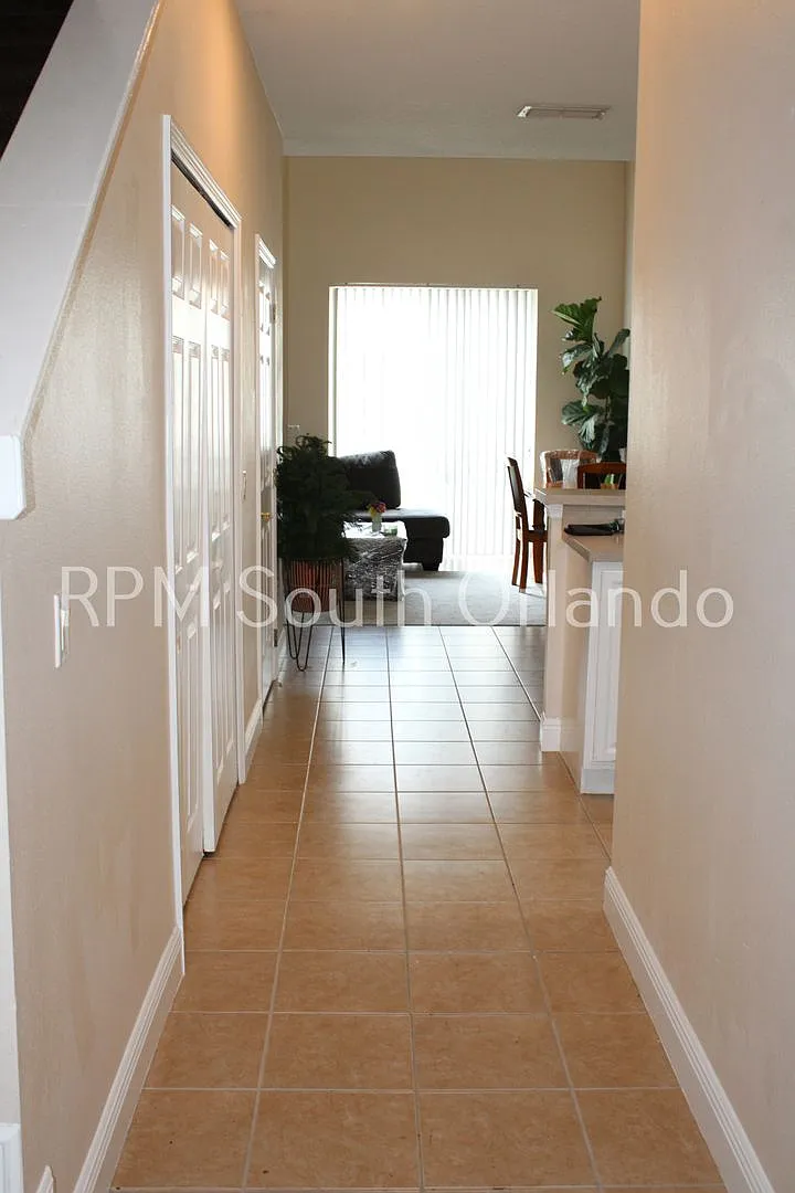2 story Townhouse, 3 bedroom, 2.5 bath in Saint Cloud FL. — Photo 3