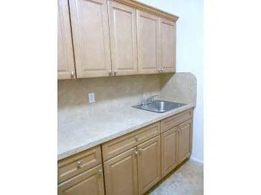 Rented by Bohemia Realty Group | media 15