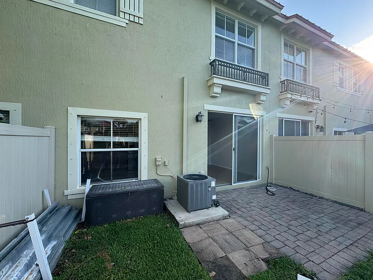 162 Lake Monterey Cir — Photo 32