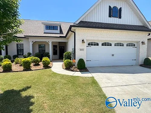 441 Ripple Lake Dr SW Photo 1