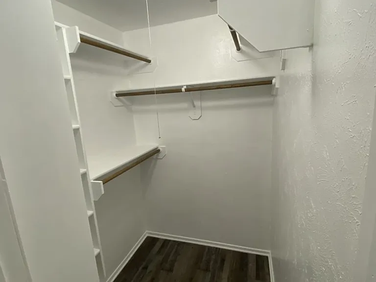 7224 Cordes Ct — Photo 13
