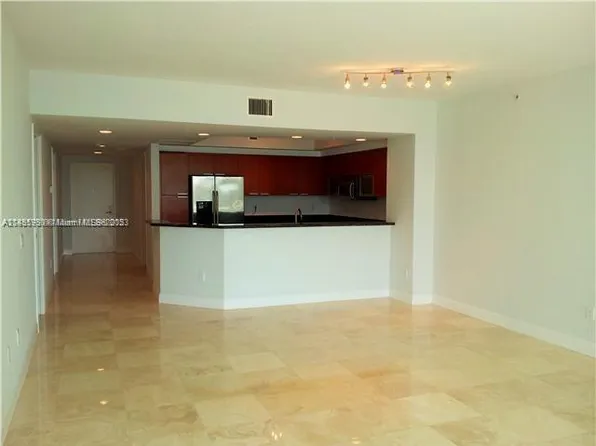 15051 Royal Oaks Ln APT 502, North Miami, FL 33181