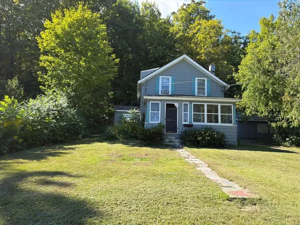 25 Dane Ln, Willsboro, NY 12996