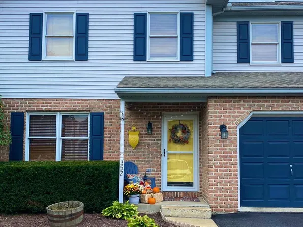 352 Saddlebrook Dr, Wernersville, PA 19565