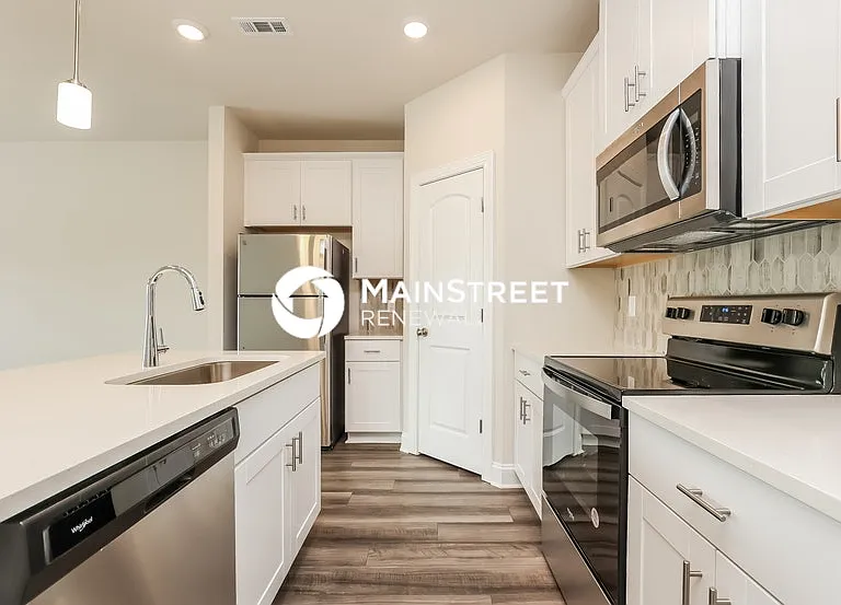 1546 Olympic Ln — Photo 4